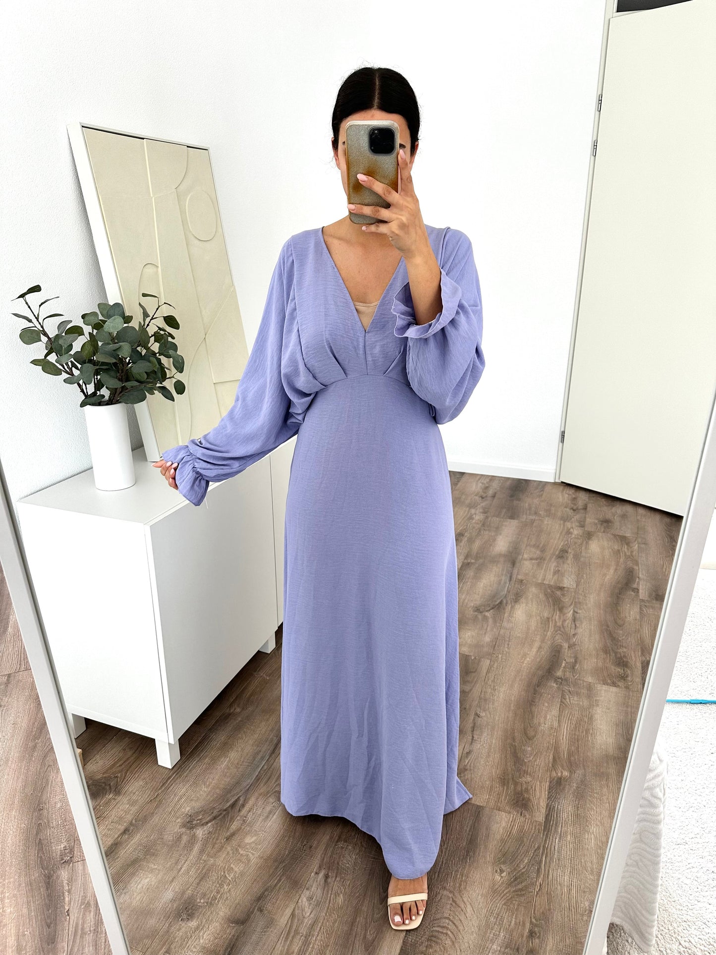 Fay V-neck dress