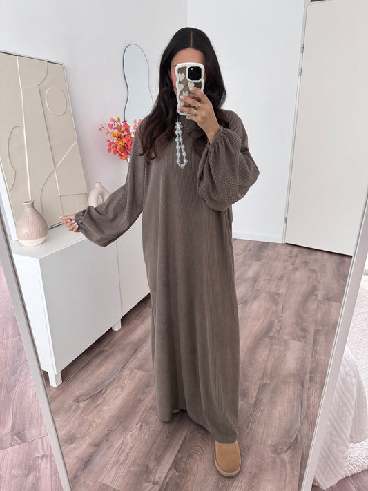 Yasmin abaya