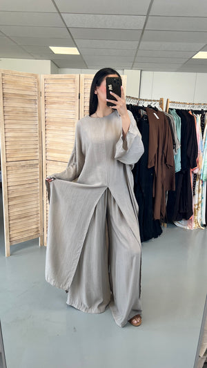 Anissa set