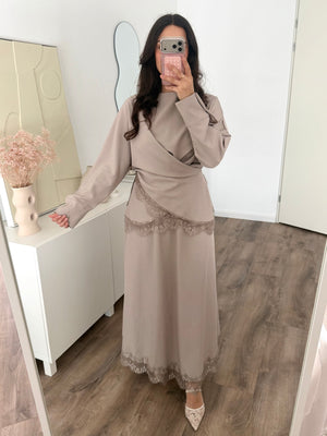 Soumia set with lace