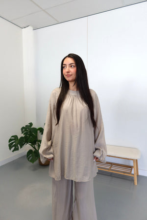 Fatima set