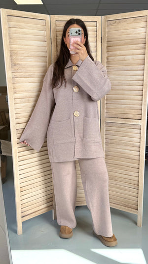 Randa knit set with gold buttons