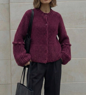 Lyana Strickweste mit Pompons