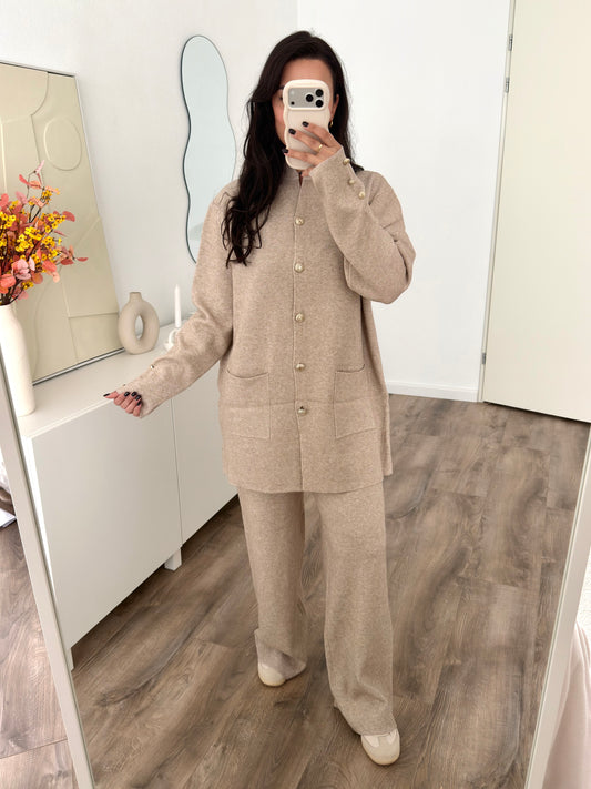 Elif knit set with gold buttons